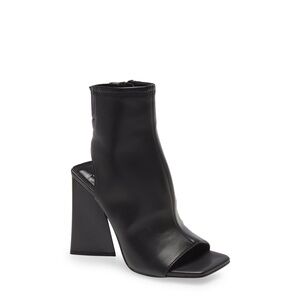 Steve Madden Women's Transfer Pump Heel Size 8.5